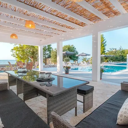 Vilă Beachfront - Luxury Apaghio *