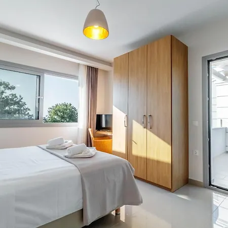 Beachfront - Luxury Apaghio Vilă *