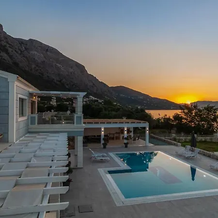 Beachfront - Luxury Apaghio Barbati