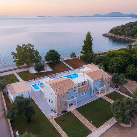 Beachfront - Luxury Apaghio * Barbati